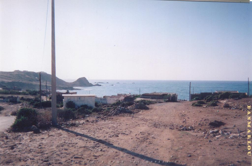 VOYAGE DU 09 2005 015 BOU SFER LES CORALESS.JPG